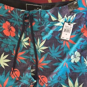 O'Neill Floral Board Shorts - Multicolor